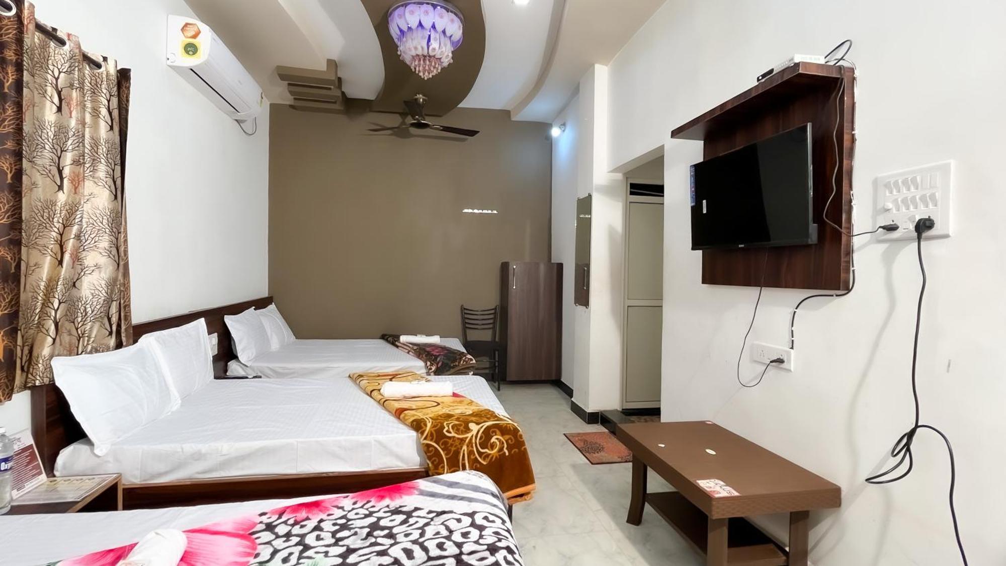 Hotel Rudraksh Удджайн Экстерьер фото