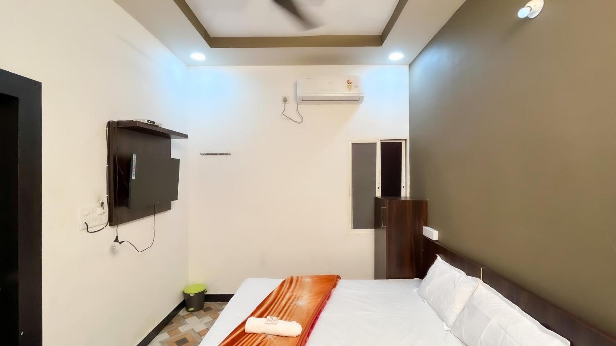 Hotel Rudraksh Удджайн Экстерьер фото